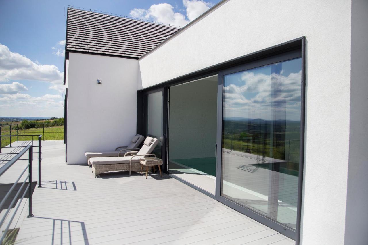 Villa Relax With Swimming Pool And Mountain View Bukow Kültér fotó